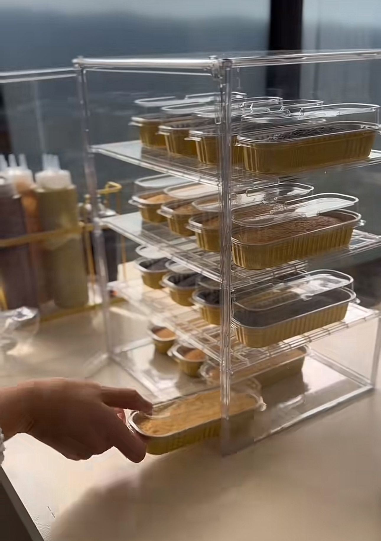 Custom Cake Creations in Seconds